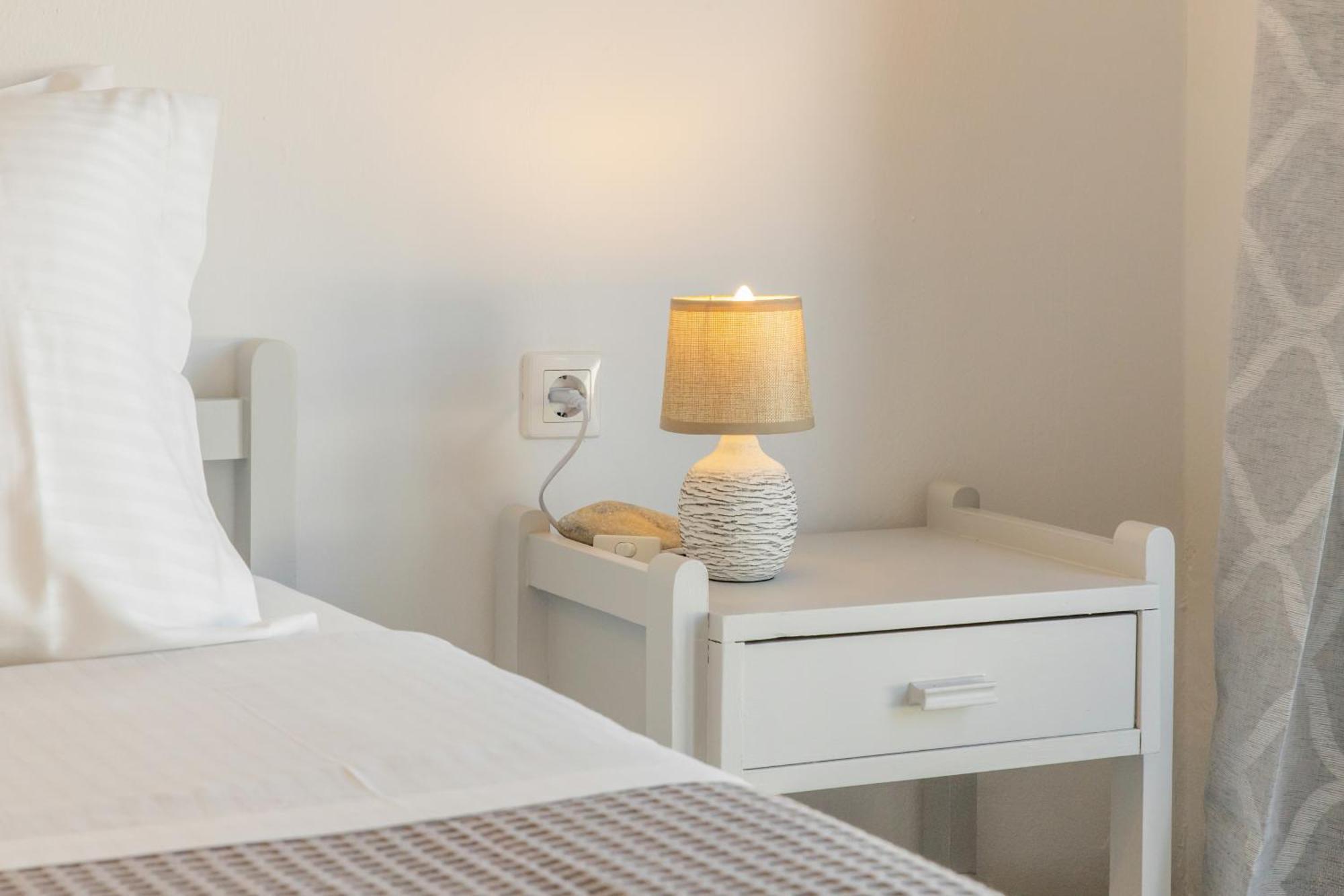 Yialos Rooms Piso Livadi Dış mekan fotoğraf